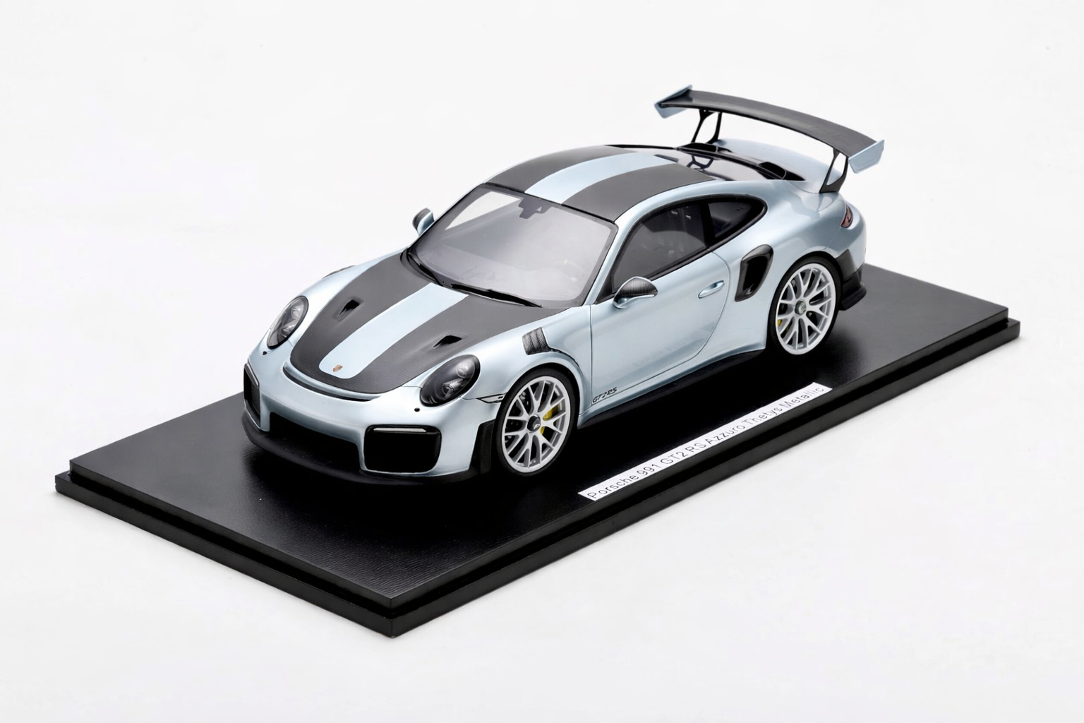 Spark 1:18 Porsche 991 911 GT2 RS Weissach Azzuro Thetys Metallic – Upscale Diecast Exclusive
