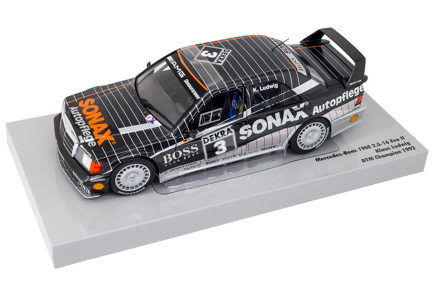 Werk83 1:18 Mercedes Benz 190E 2.5-16V EVO II DTM Champion image 3