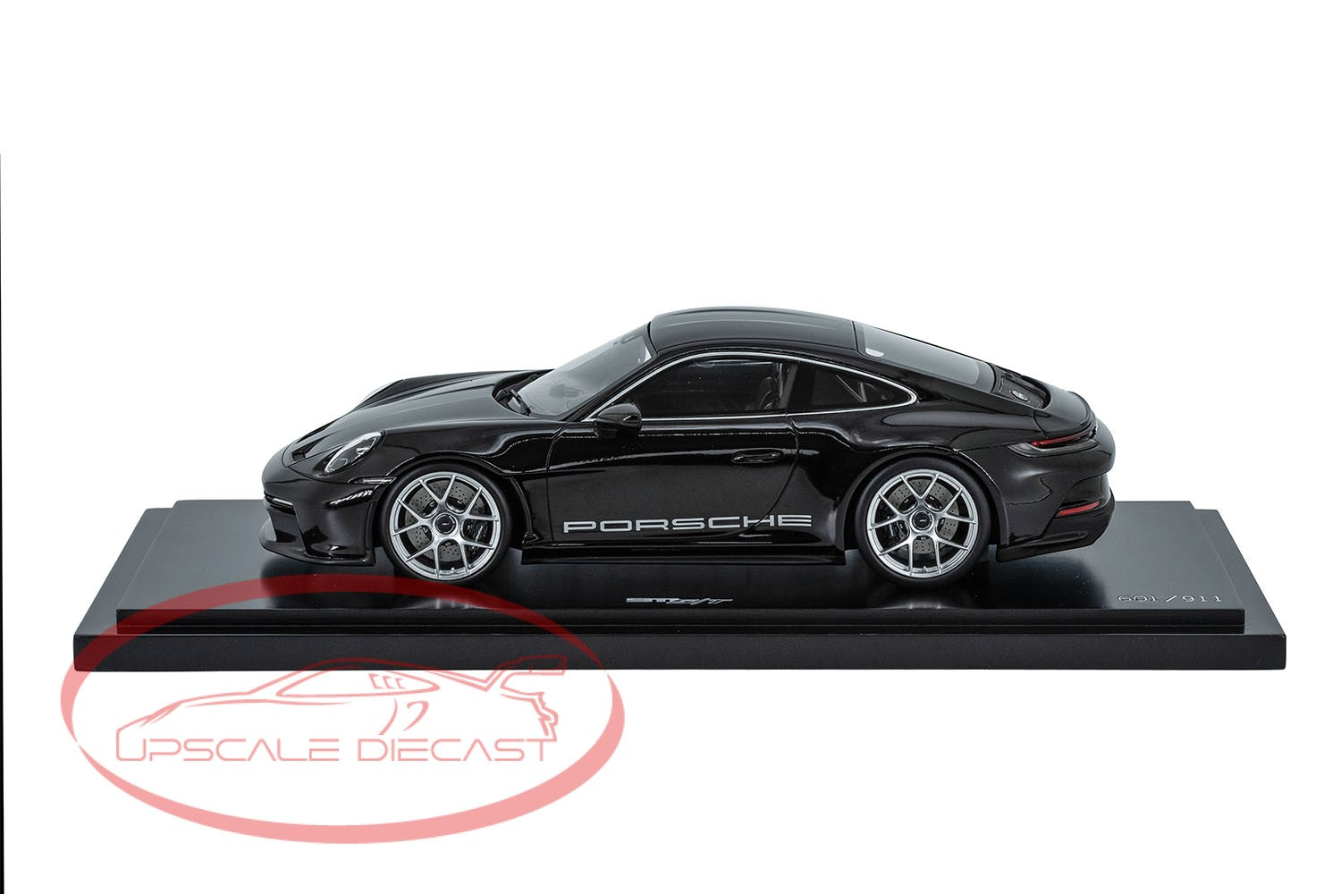 Spark 1:18 Porsche Black 911 992 S/T image 2