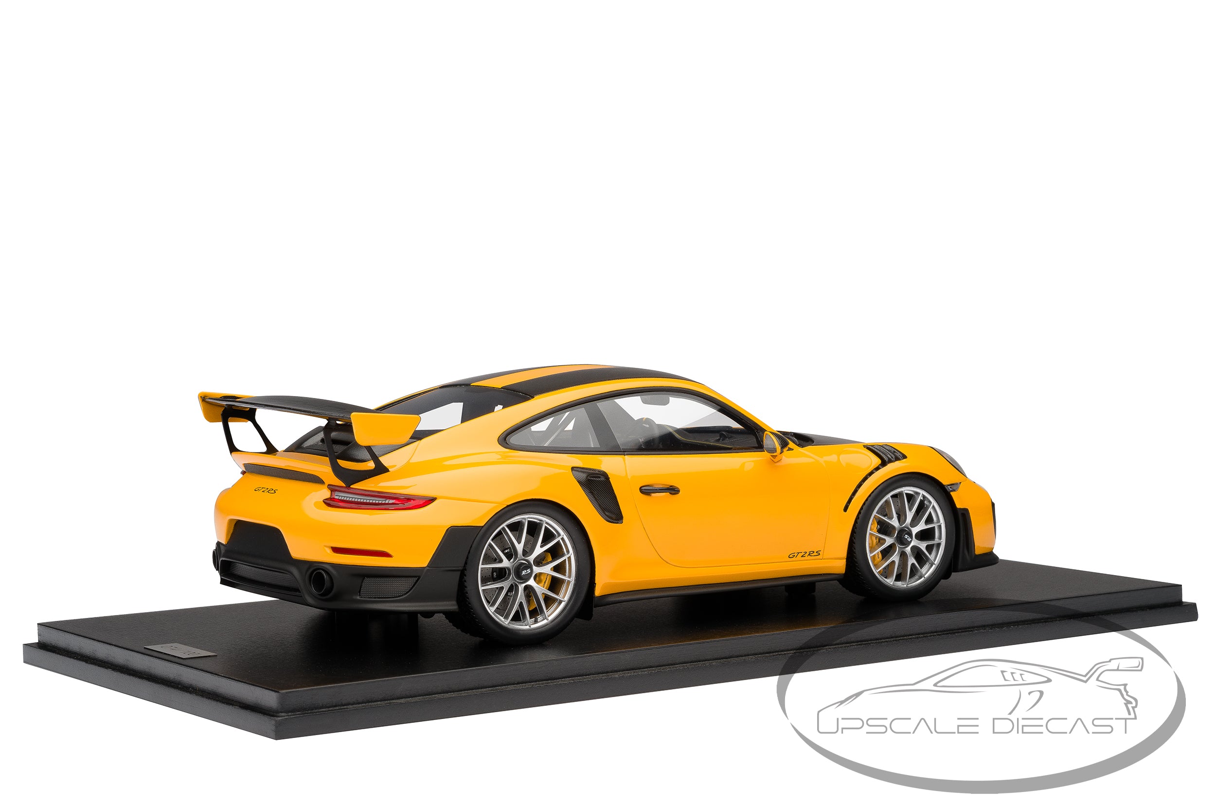 Spark 1:18 Porsche 991 911 GT2 RS Weissach Signal Yellow – Upscale