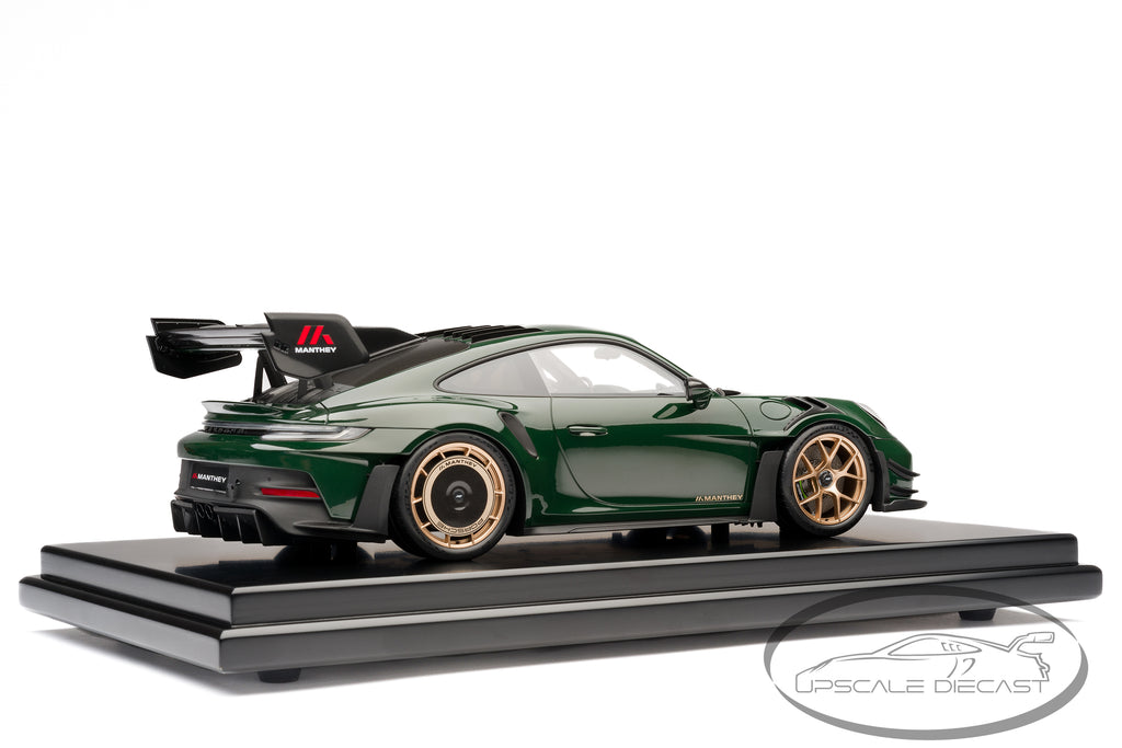 Spark 1:12 Porsche 911 GT3 RS 992 Manthey Kit Brewster Green