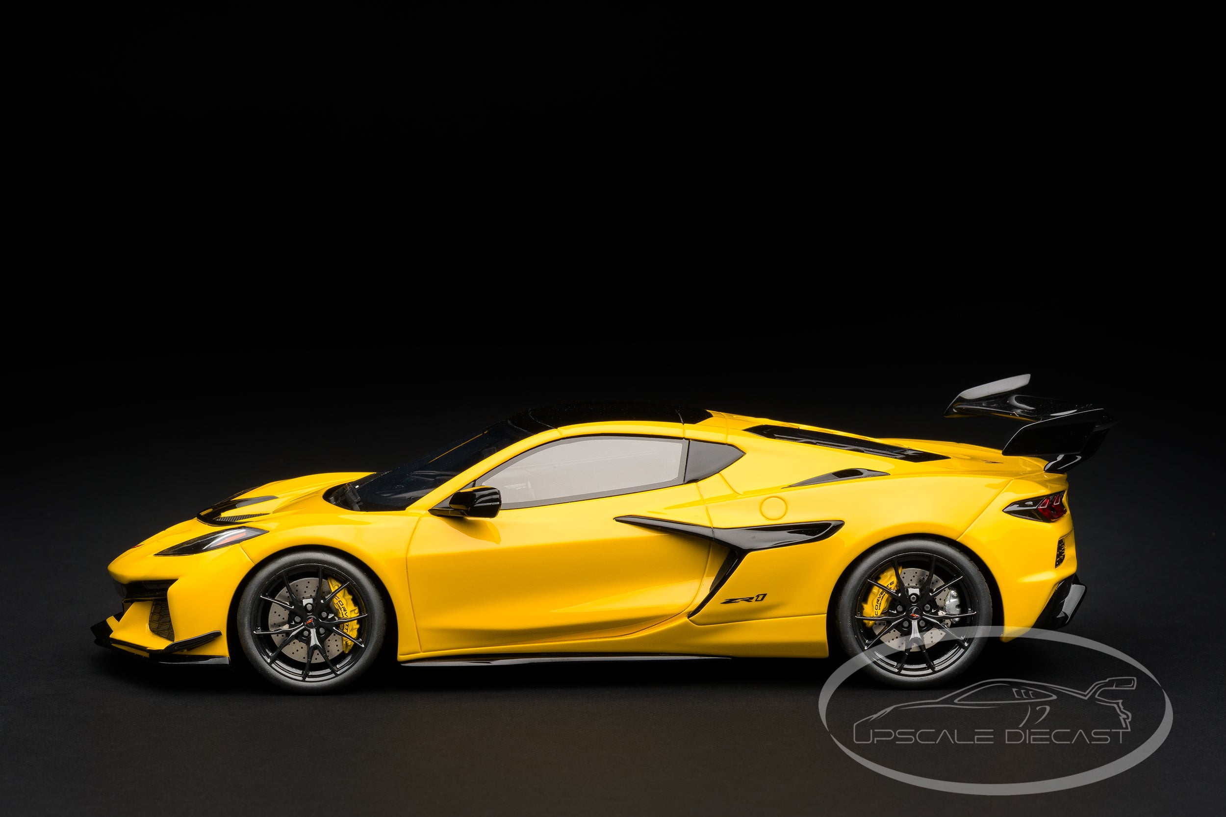 GT Spirit 1:18 Chevrolet Corvette ZR1 C8 Yellow Resin GT528