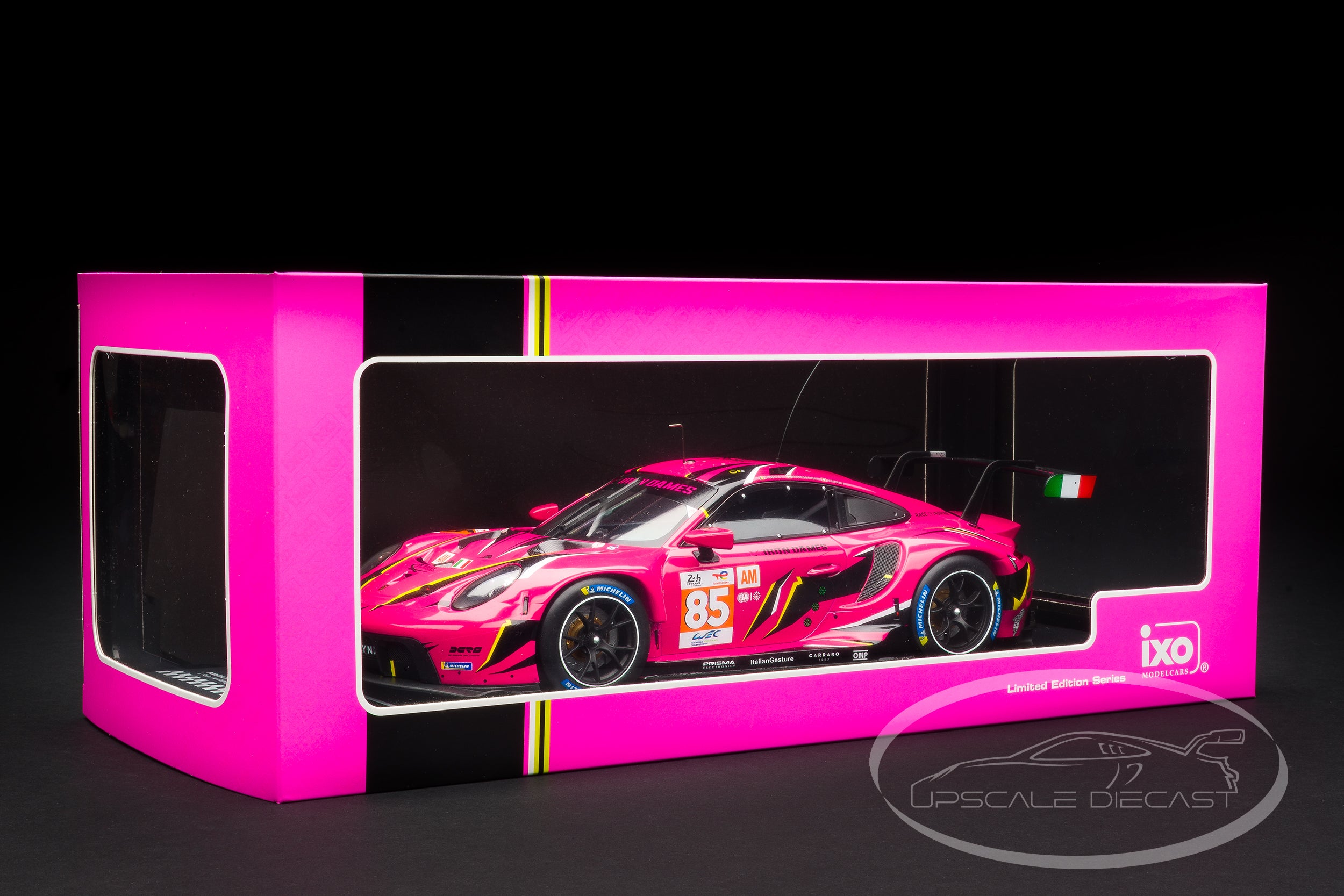 IXO 1:18 Porsche 911 RSR No.85 Iron Dames 24h Le Mans 2023 Bovy Gatting Frey