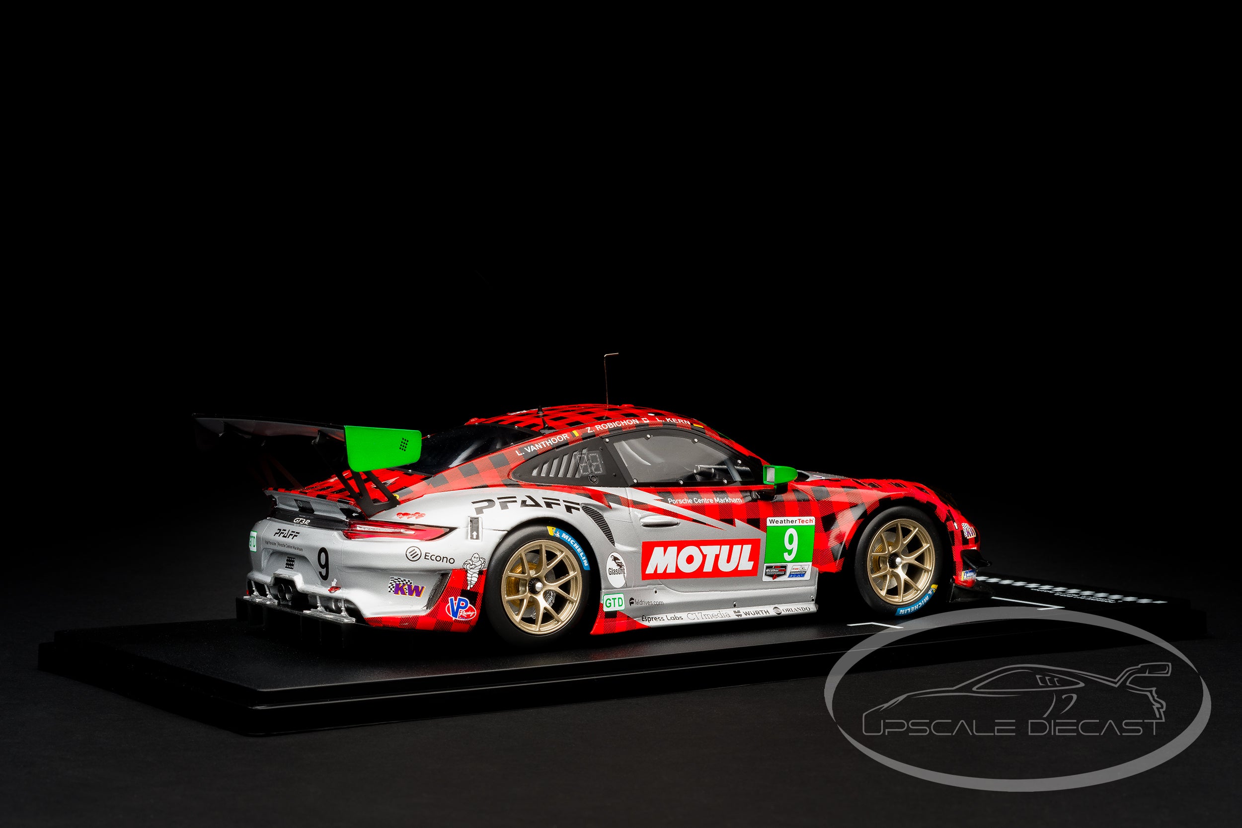 IXO 1:18 Porsche 911 GT3 R No.9 Pfaff Winner 12h Sebring 2021 GTD Class