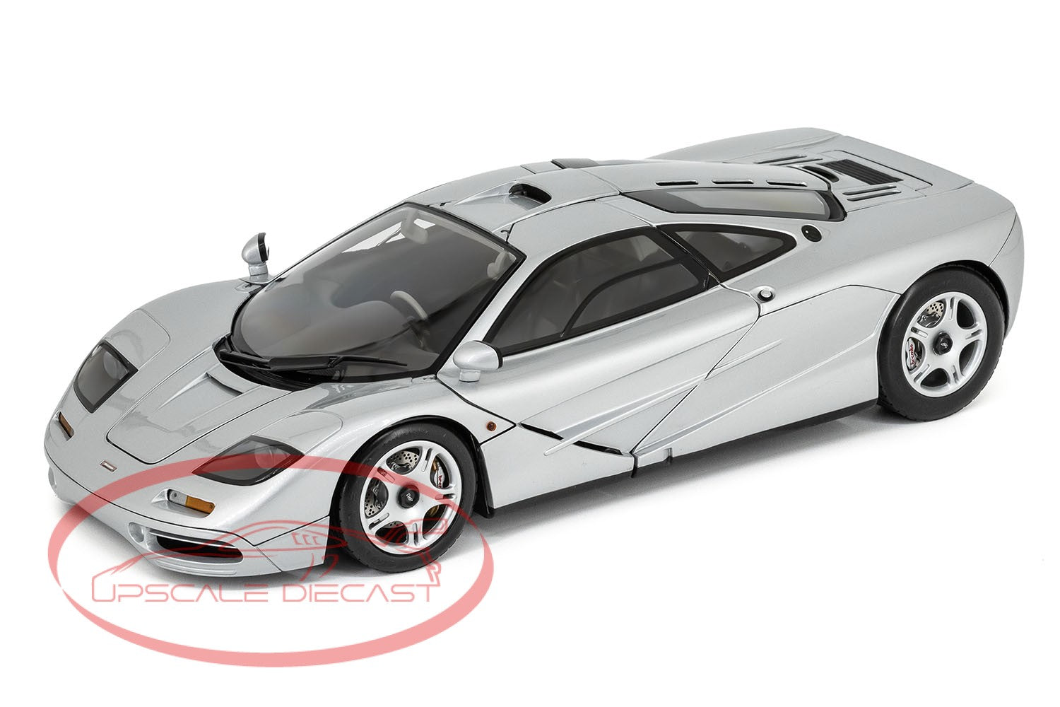 Minichamps 1:12 1994 Silver Mclaren F1 Scale Model