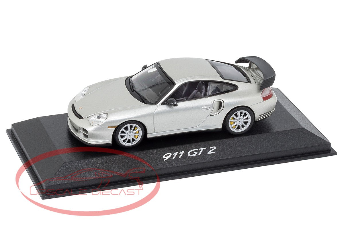 Minichamps / Porsche Dealer Packaging 1:43 Porsche 911 GT2 Silver 996 image 0