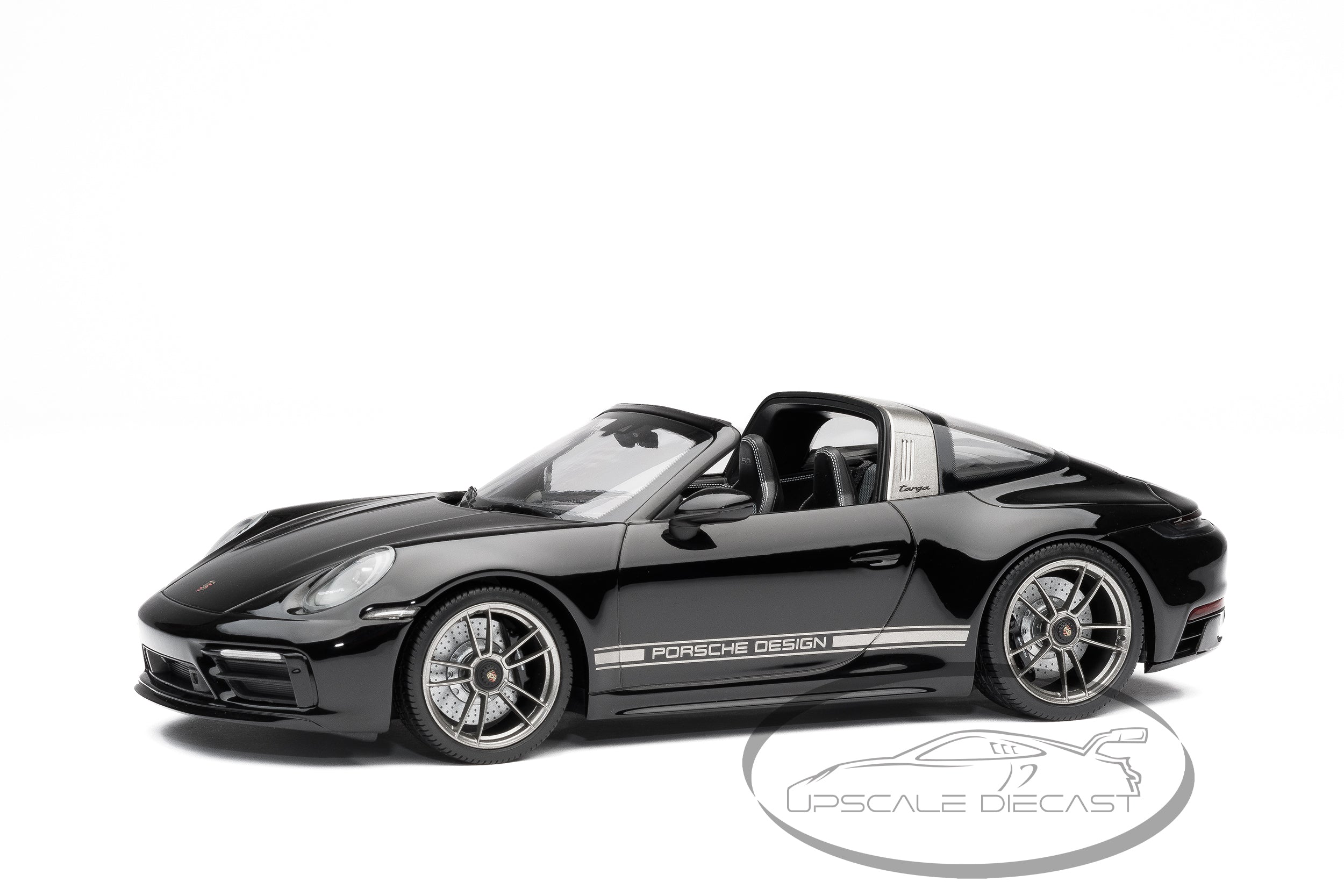 Minichamps 1/18 ポルシェ 911 targa GTS 992.1 Minichamps 1:18 Porsche Design 911 (992) Targa 4 GTS 50 Years