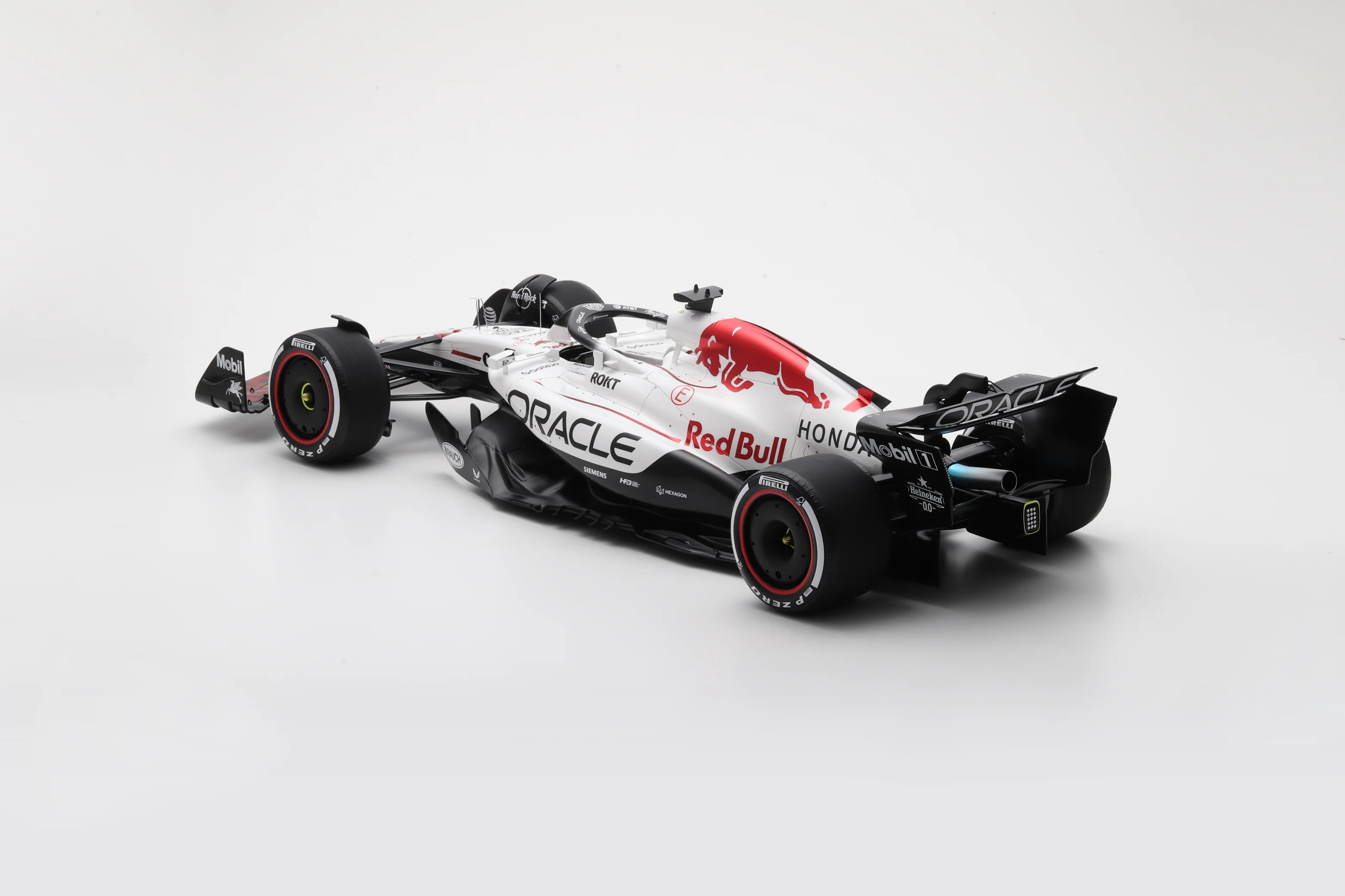Spark 1:8 Red Bull Racing RB21 Japan GP Winner 2025 Max Verstappen