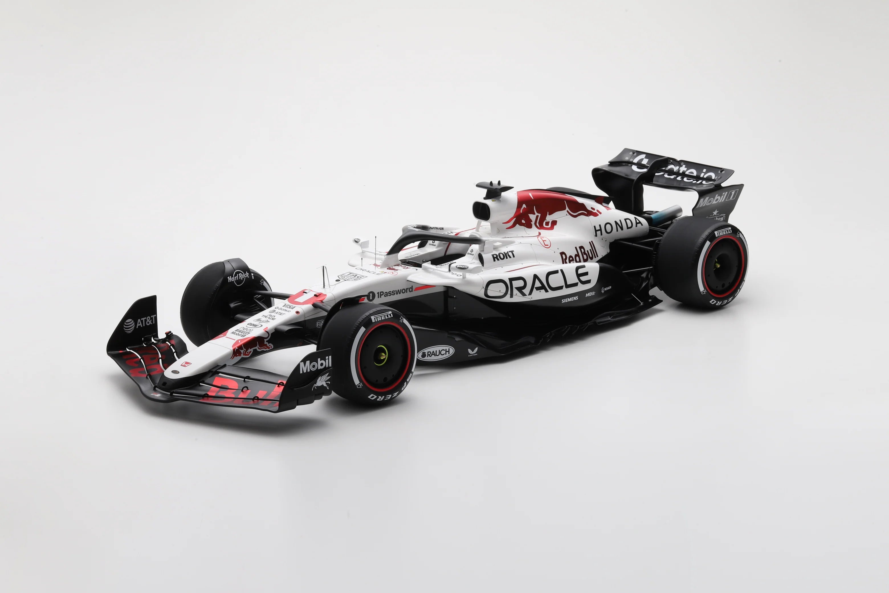 Spark 1:8 Red Bull Racing RB21 Japan GP Winner 2025 Max Verstappen