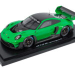 Porsche GT3 R Rennsport Viper Green side profile Spark 1:18